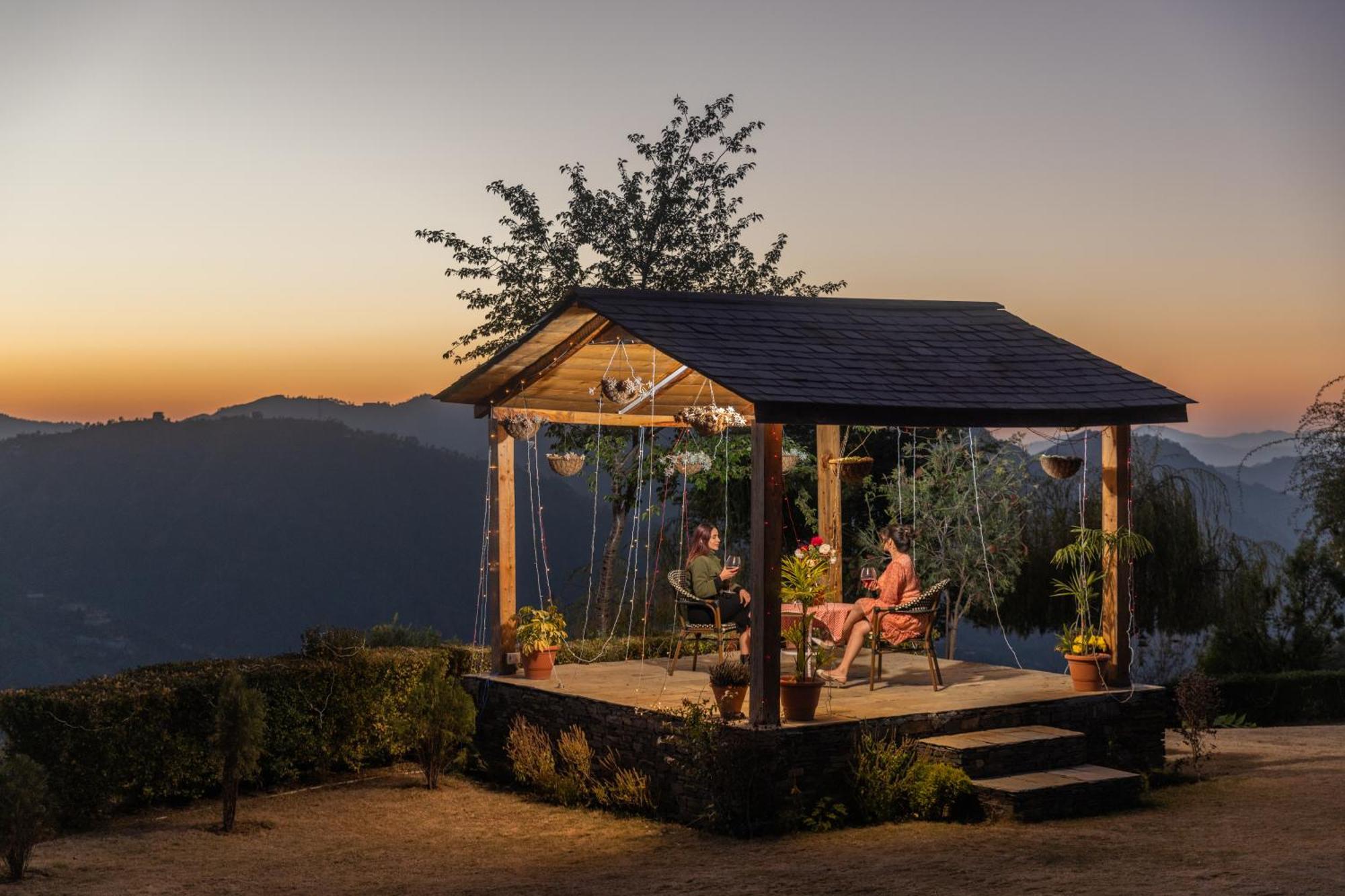 The Manor Luxury Apartments, Shimla Mashobra Zewnętrze zdjęcie