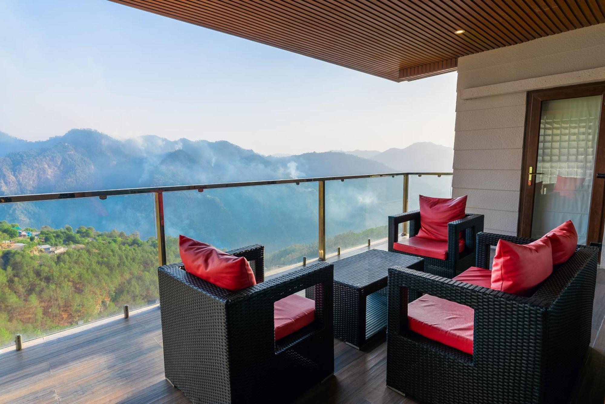 The Manor Luxury Apartments, Shimla Mashobra Zewnętrze zdjęcie